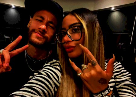 Irmã de Neymar rebate comentários de Galvão sobre craque