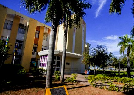 Prefeitura de Corumbá abre processo seletivo com 63 vagas para área da educação