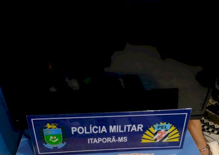 Policia Militar fecha ponto de venda de drogas em frente de escola em Itaporã